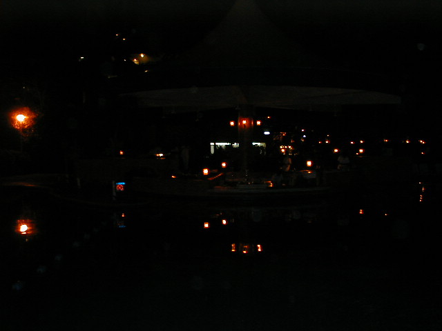 Natte billede af pool restauranten